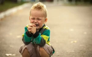 navigating-the-storm-understanding-preventing-and-responding-to-toddler-tantrums